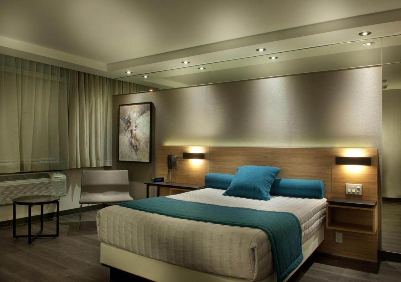Ramada By Wyndham Laval Ξενοδοχείο Εξωτερικό φωτογραφία